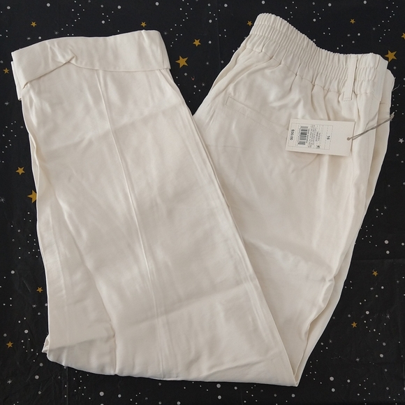 Cream colored high rise slim fit effortless pintuck ankle pants - Picture 3 of 4